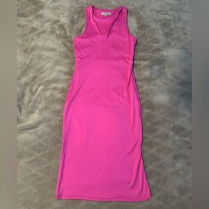 Magenta body-con midi cocktail dress